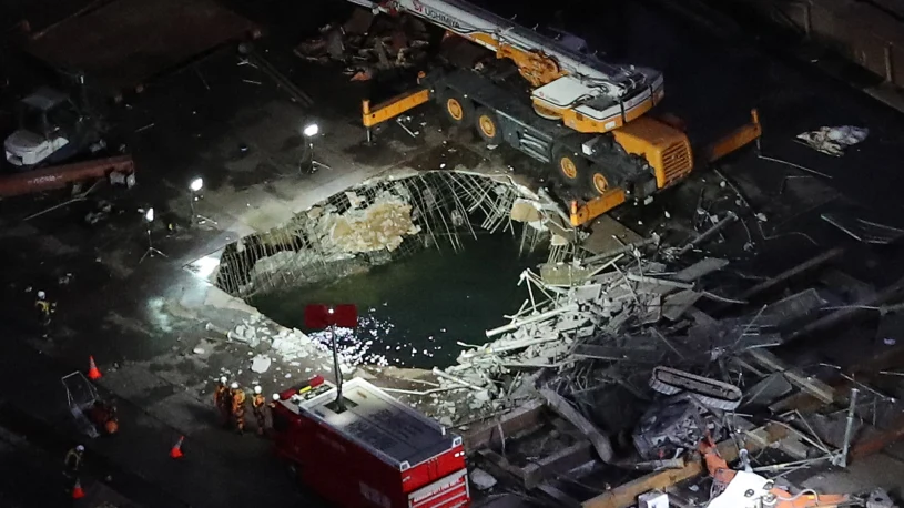 Dramatyczny wypadek w japońskiej hucie stali. Rusztowanie runęło na ziemię