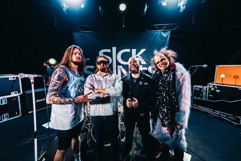 W TVP podbił serce Cugowskiego, teraz wraca. "Ślepe podążanie za trendami"