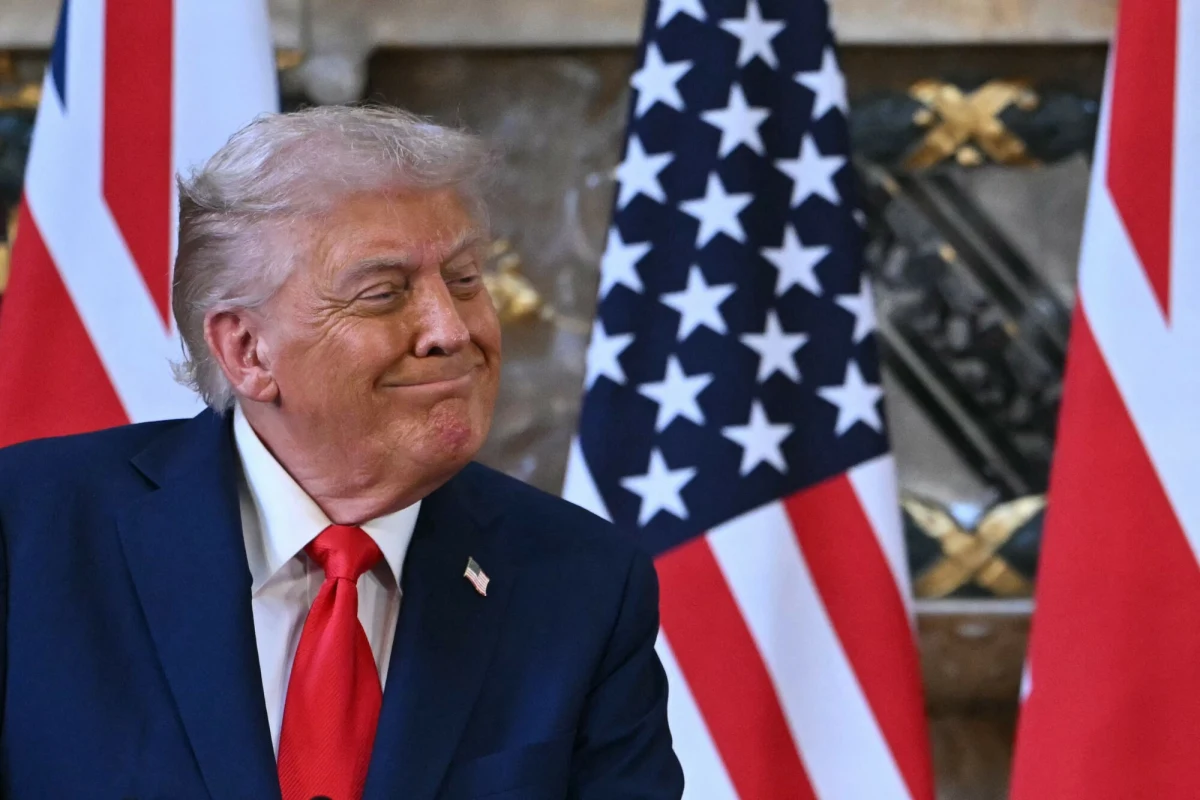 "Wielki dzień dla pokoju na świecie!" - ogłosił rano polskiego czasu Donald Trump. Wcześniej rzeczniczka Białego Domu Karoline Leavitt stwierdziła, że dwutygodniowe zawieszenie broni z Iranem stanowi "zwycięstwo Stanów Zjednoczonych", a cieśnina Ormuz zostanie ponownie otwarta. 