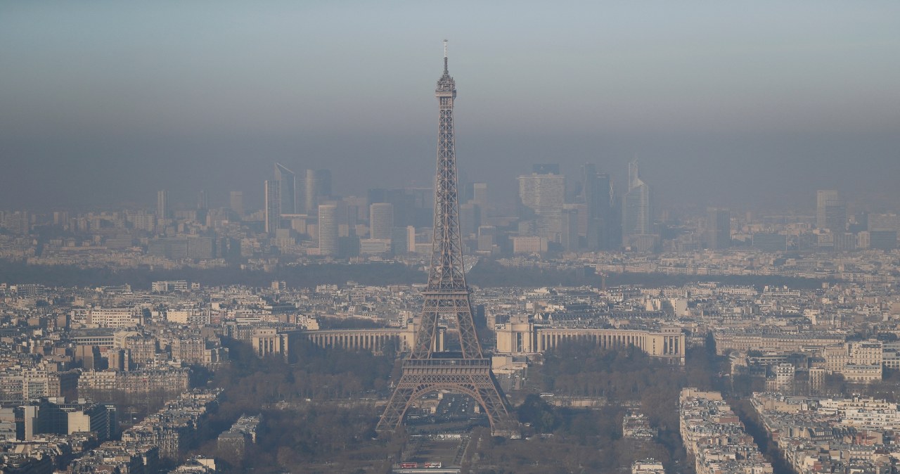Francja znowu zwalnia tempo redukcji emisji. Wojny i kryzysy są ważniejsze