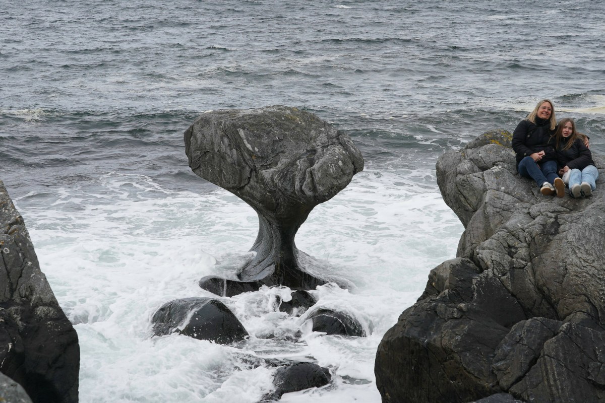 To miejsce wygląda jak z innej planety. Magiczna skała, którą rzeźbiła natura