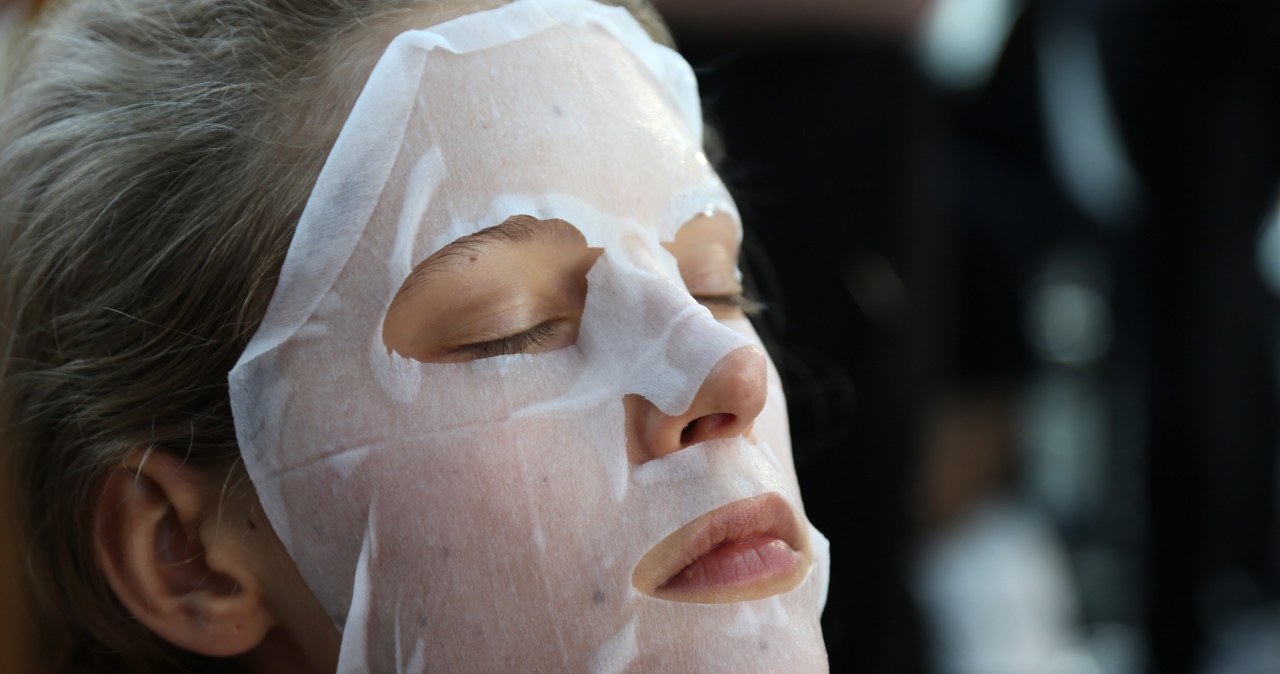 Przetestowałam topowe maski w płachcie. Nie spodziewałam się takiego efektu