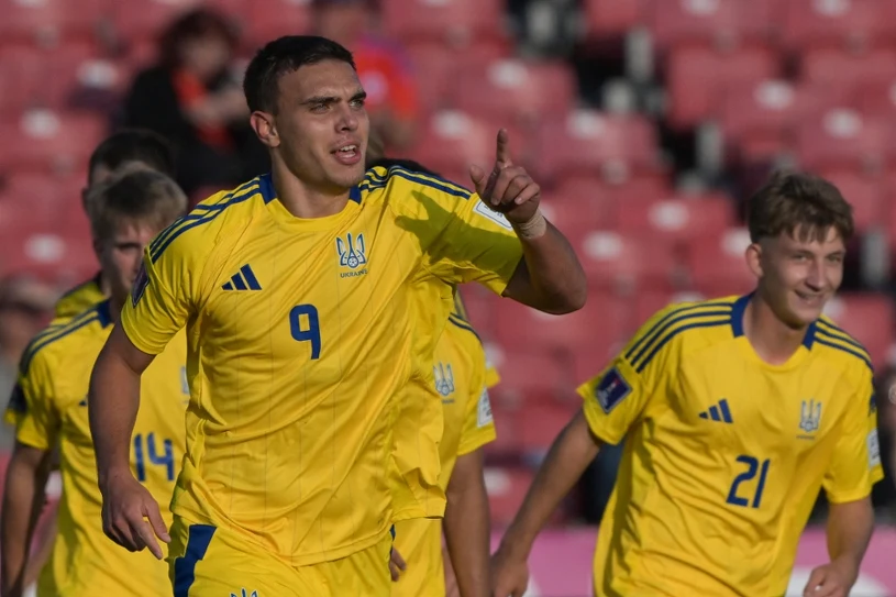 Reprezentant Ukrainy pędził 245 km/h luksusowym Bentleyem. Wybuchł skandal