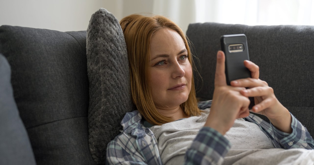 "Sprzątanie" w cyfrowym świecie. Dlaczego ludzie masowo czyszczą profile?