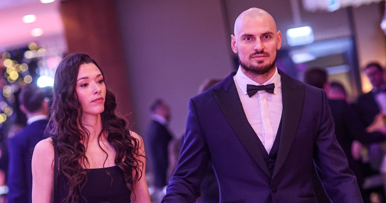 Ona młodsza od niego o 13 lat. Ich związek do dziś wzbudza kontrowersje