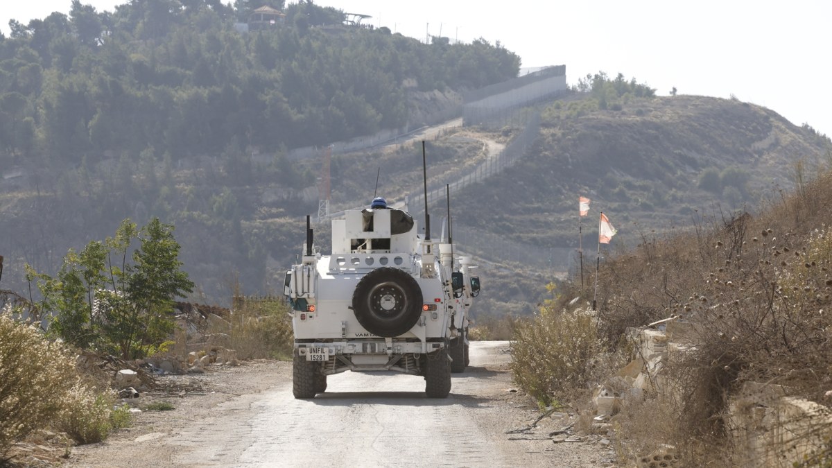 Pojazd misji pokojowej trafiony przez siły izraelskie. "Strzały ostrzegawcze"