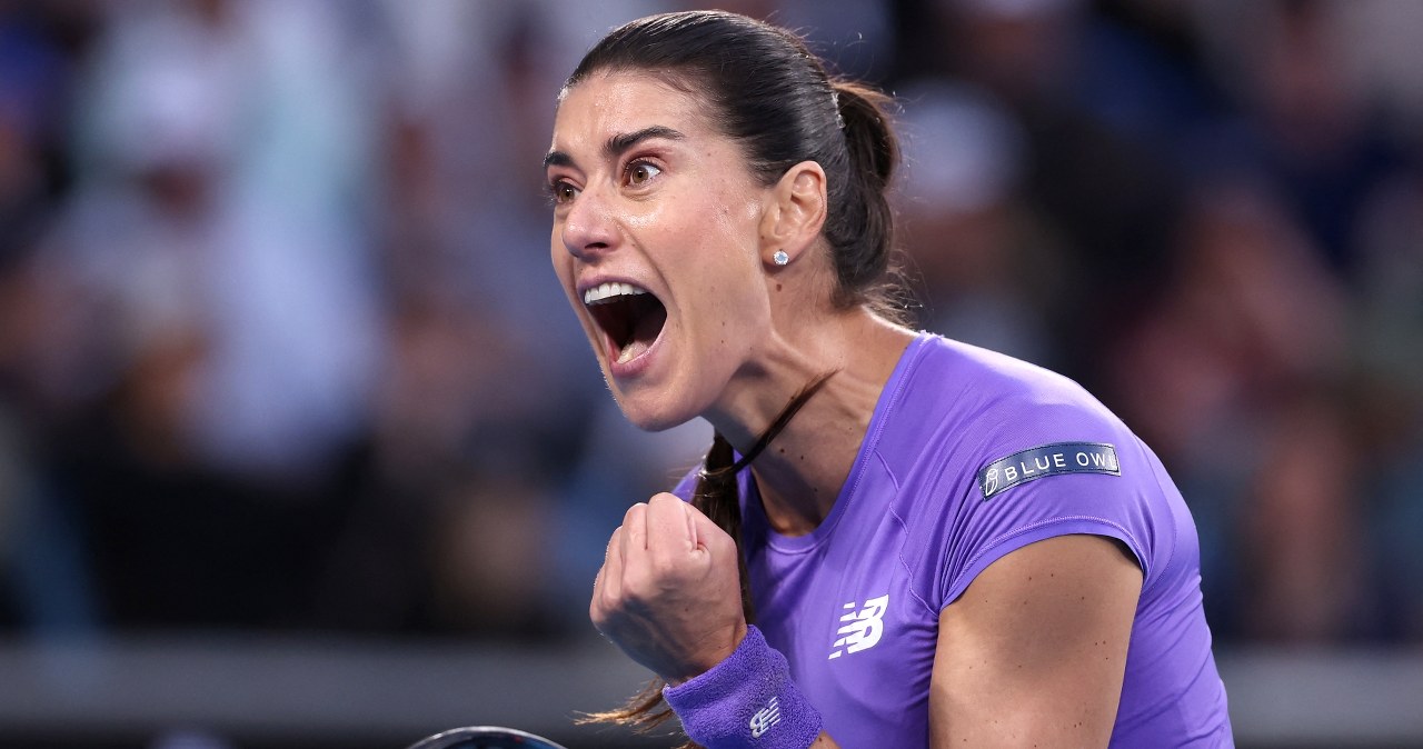 1:6, 1:6 ze Świątek, powtórki później nie było. Teraz koniec po 21 minutach