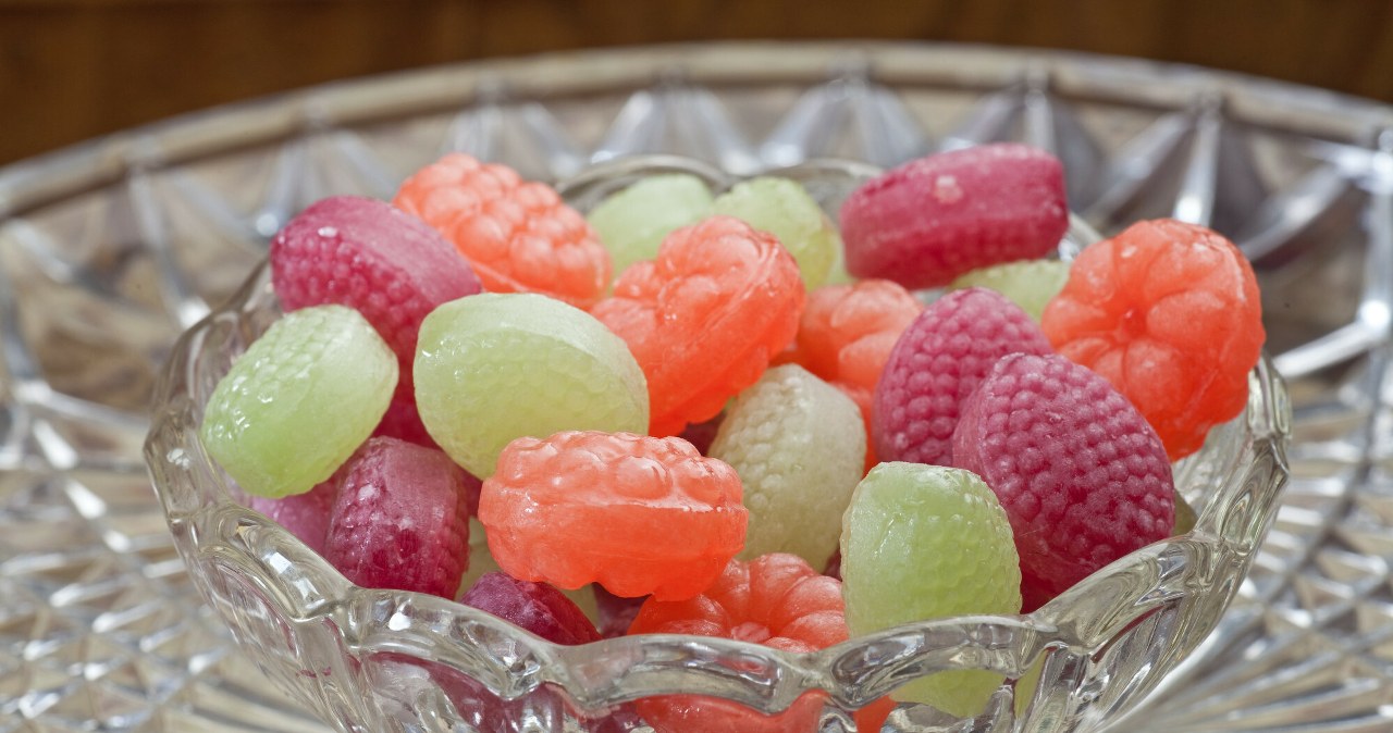 Producenci faszerują nim żywność na potęgę. Najbardziej narażone są dzieci