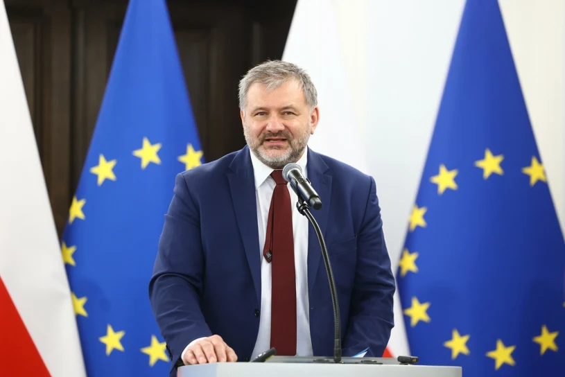 "Poziom krętacza", "banialuki" i "farsa". Czyli polityczna burza wokół TK