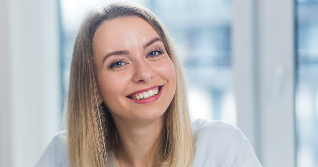 To dlatego ludzie lgną do ciebie jak magnes. Sprawdź, co oznacza twoja aura