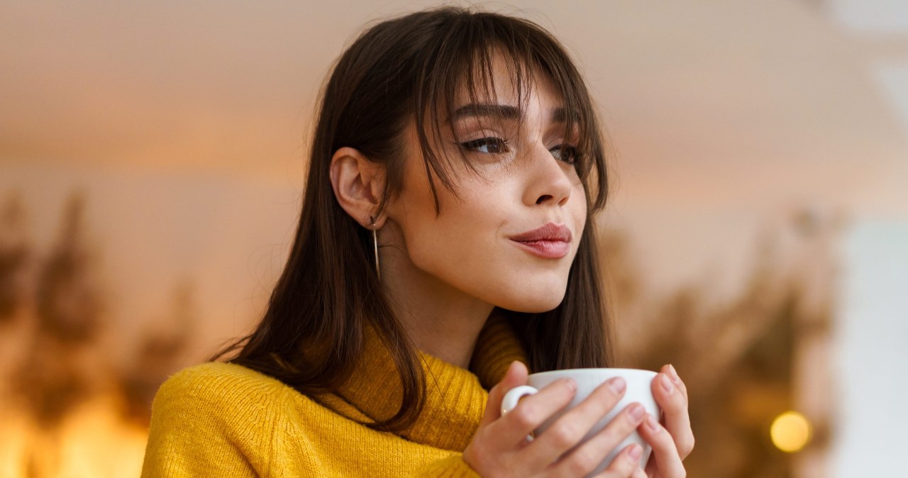 Pij 1 łyżeczkę z wodą codziennie. Skóra i włosy będą wyglądać bajecznie