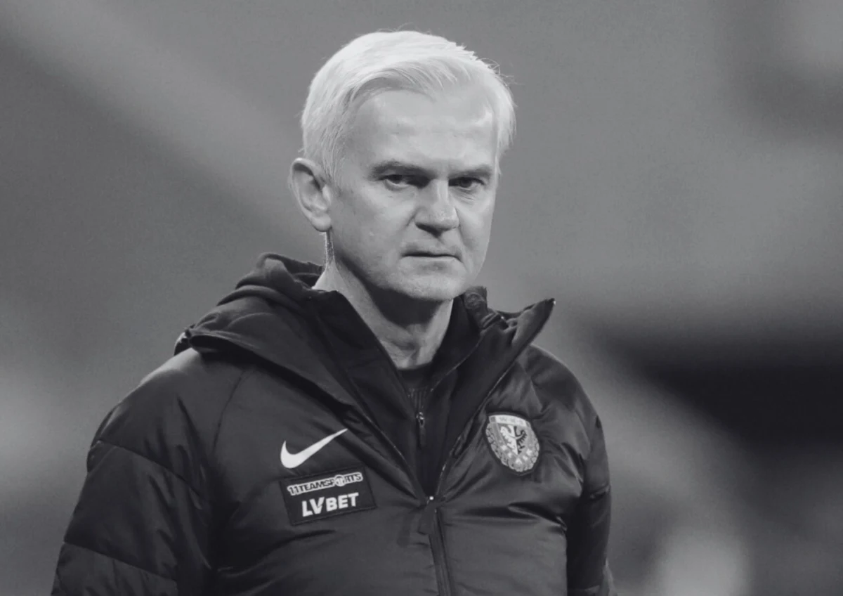 ​Tragiczne wieści przekazuje Polski Związek Piłki Nożnej. W piątek zmarł drugi trener reprezentacji Polski, Jacek Magiera. W przeszłości był związany m.in. z Legią Warszawa, z którą grał w Lidze Mistrzów i zdobywał mistrzostwo Polski. Miał 49 lat. "Wyjątkowy piłkarz, świetny trener, ale przede wszystkim bardzo dobry człowiek" - napisał w serwisie X, prezes PZPN Cezary Kulesza. 