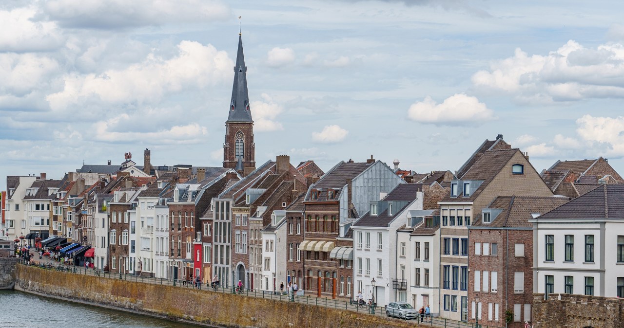 Jedno z najpiękniejszych miast Holandii. Nowe tanie loty już dostępne