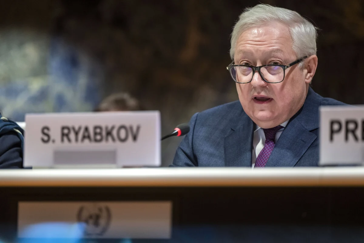 Wiceminister spraw zagranicznych Rosji Siergiej Riabkow przebywa z wizytą na Kubie. Zapowiedział dalszą pomoc gospodarczą Rosji dla wyspy. Skrytykował także Stany Zjednoczone, zarzucając Waszyngtonowi "obsesję" na punkcie współpracy Hawany z Moskwą.