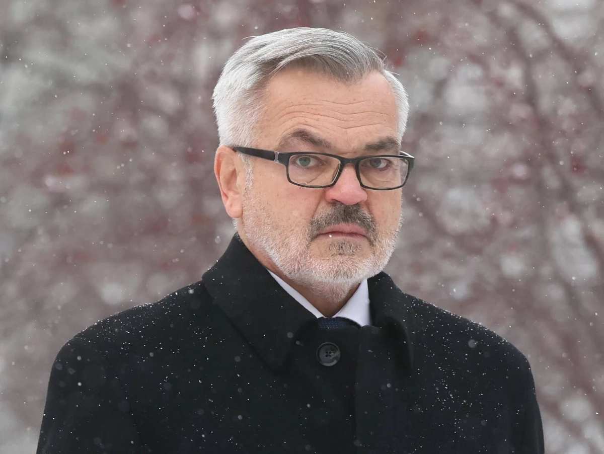 ​Polski Cmentarz Wojenny w Katyniu wymaga poważnej renowacji - alarmuje polski ambasador w Moskwie Krzysztof Krajewski. Dyplomata podkreśla jednak, że w obecnej sytuacji politycznej takie prace są niemożliwe. 