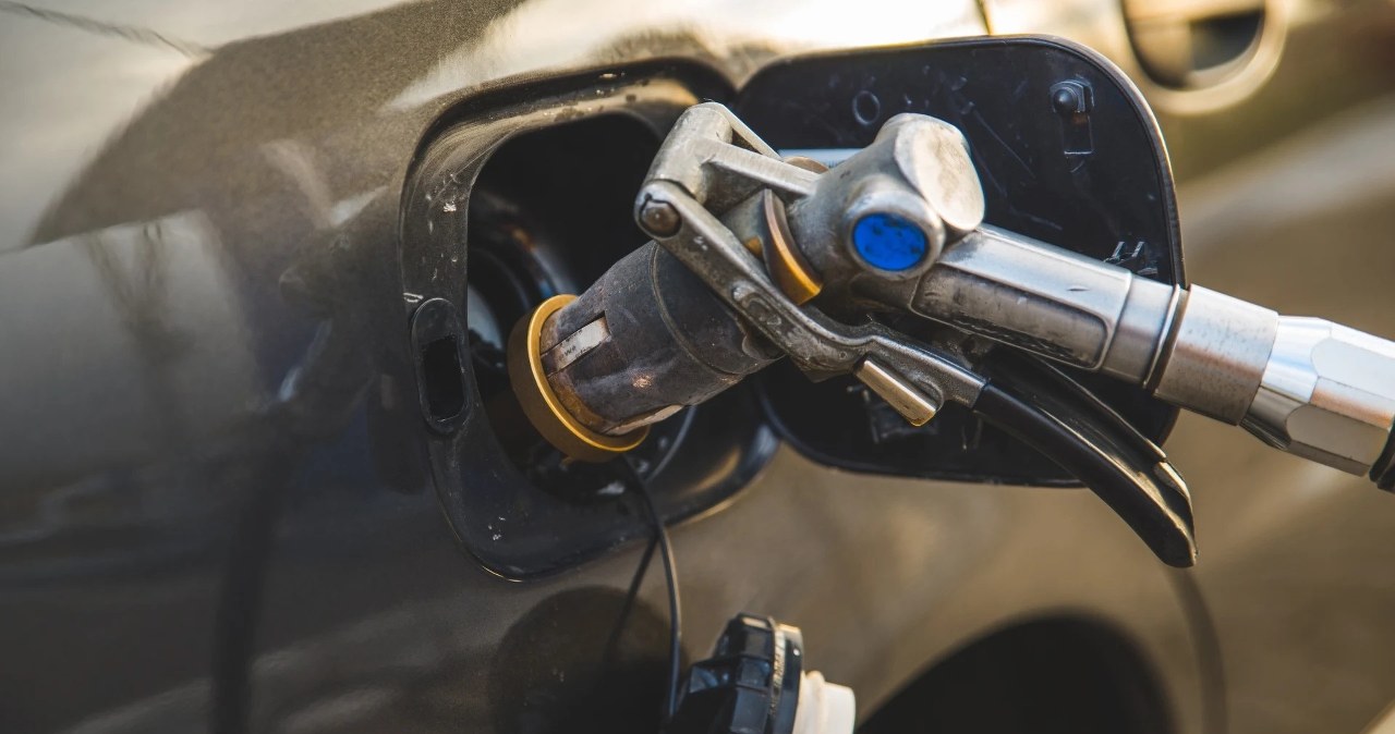 LPG za 4 zł od poniedziałku. Eksperci nie mają złudzeń