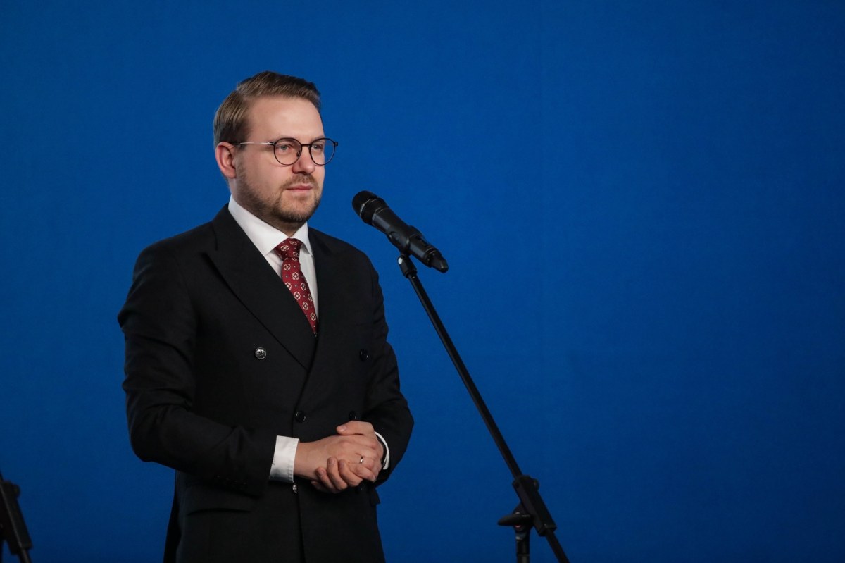 Opozycja wygrywa wybory na Węgrzech. Jaki będzie los Zbigniewa Ziobry?