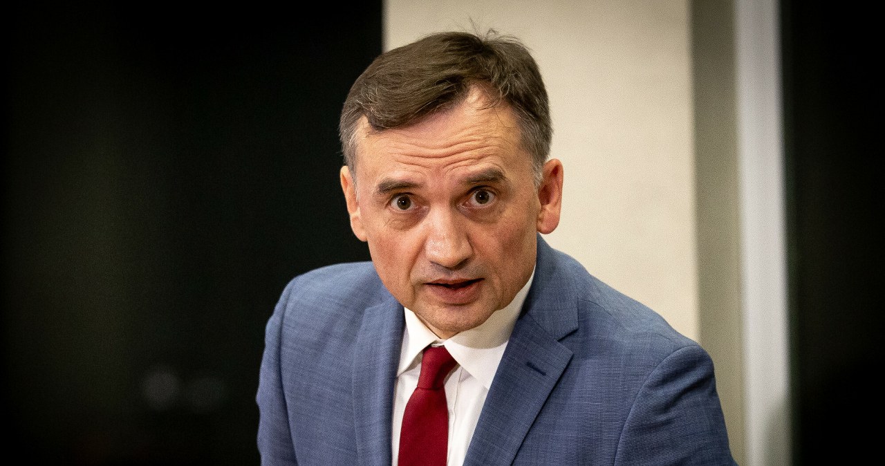 Sondaż. Większość Polaków za wydaniem Zbigniewa Ziobry Polsce Sondaż. Większość Polaków za wydaniem Zbigniewa Ziobry Polsce