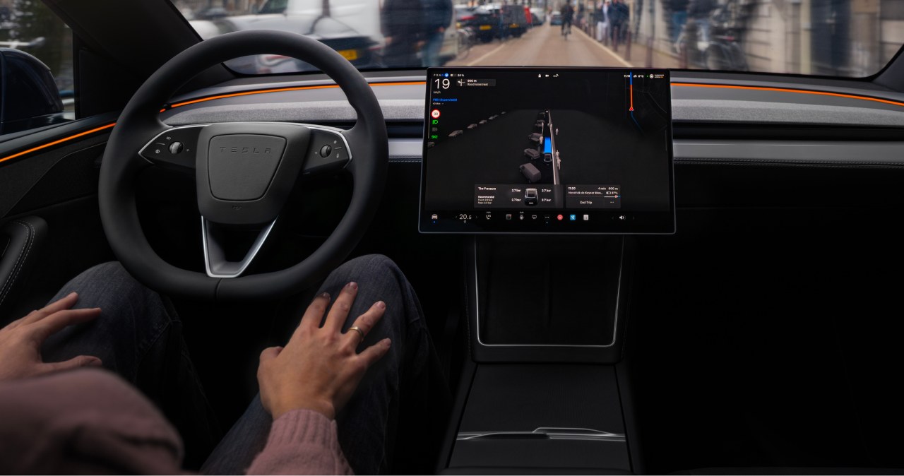 Tesla rusza z autonomiczną jazdą w Europie. Na razie tylko w jednym kraju