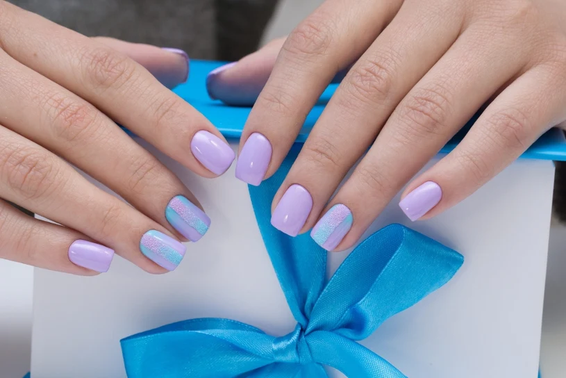 Nowy trend w manicure 2026. Kolor wraca do łask i znów jest hitem