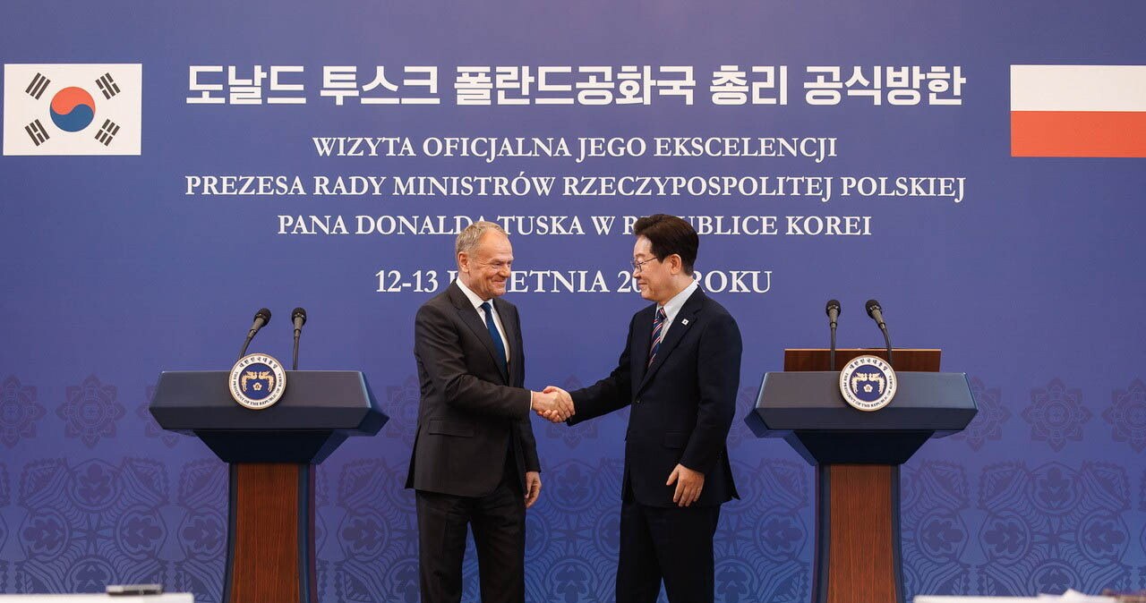 Donald Tusk wraca z Seulu. W Polsce działa 700 koreańskich przedsiębiorstw