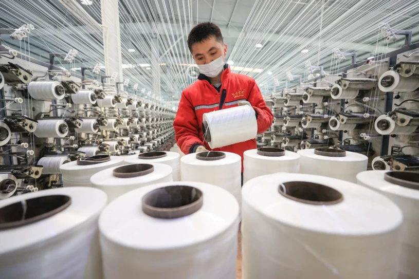 Chaos w produkcji plastiku w Chinach. Firmy gromadzą zapasy