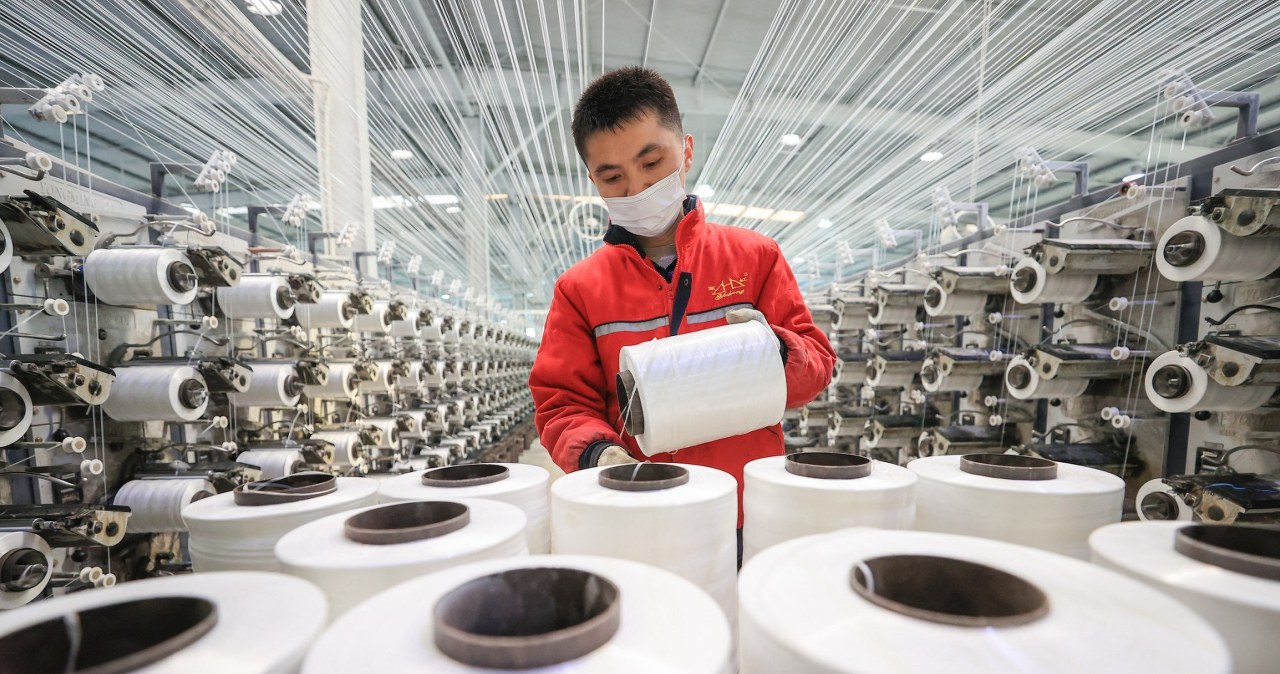 Chaos w produkcji plastiku w Chinach. Firmy gromadzą zapasy