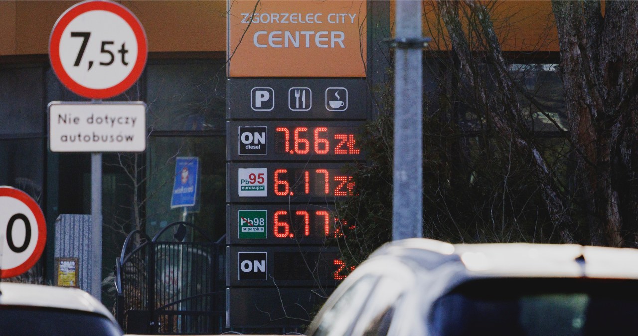Kierowcy odetchnęli, ale tylko na chwilę. Do kiedy będzie tańsze paliwo?