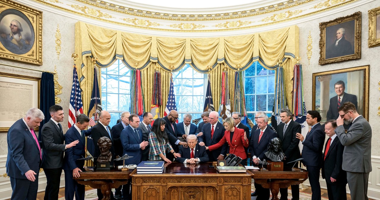 "Skandaliczne" zachowanie Trumpa. Atak na papieża to nie największy problem