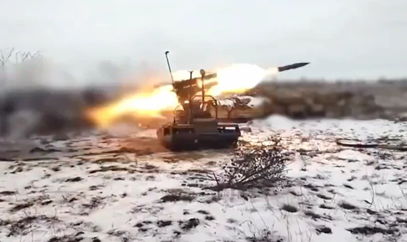 Rosja testuje nowe roboty. Strzelają rakietami z Korei Północnej