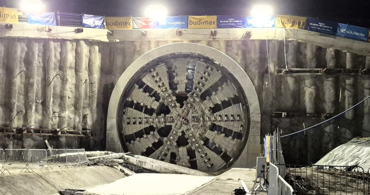 Ogromny sukces. Najdłuższy tunel kolejowy w Polsce przebity