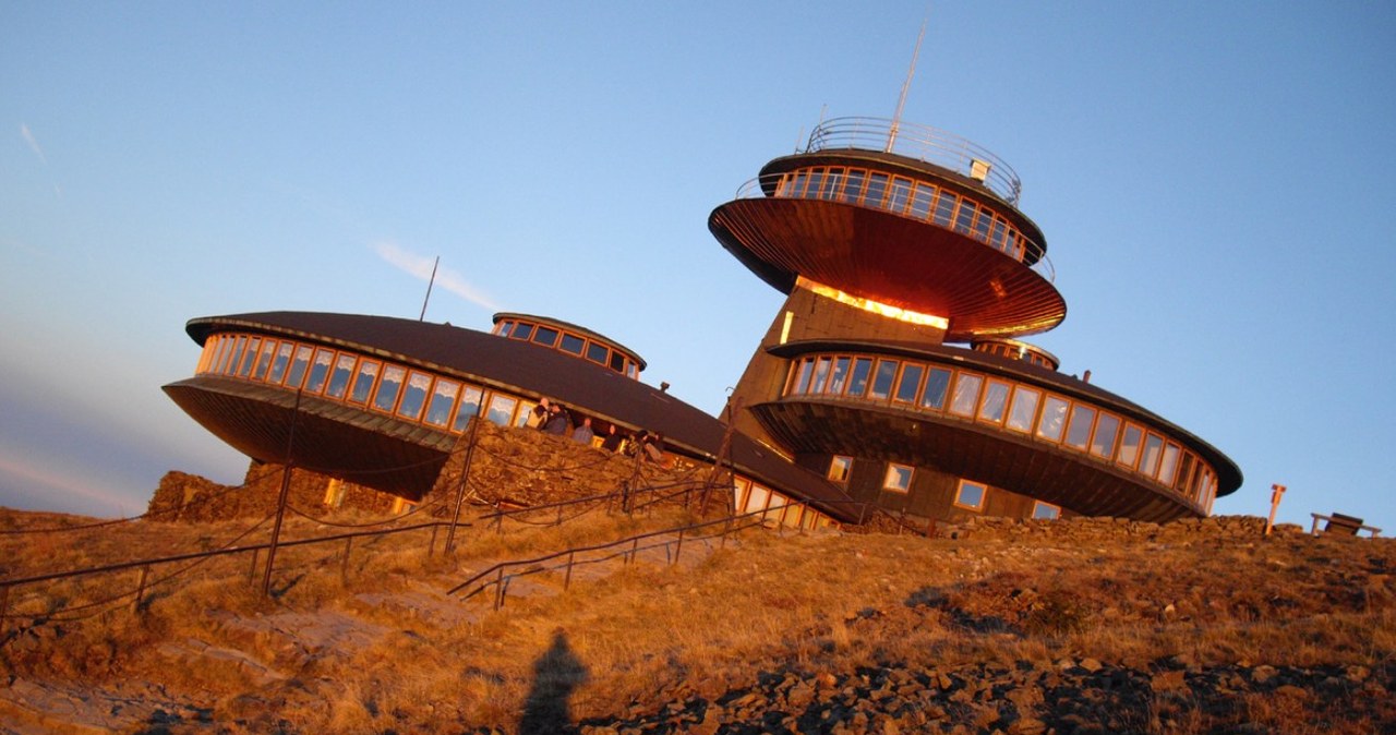 Wielki remont na Śnieżce. Słynne spodki będą otwarte dla turystów