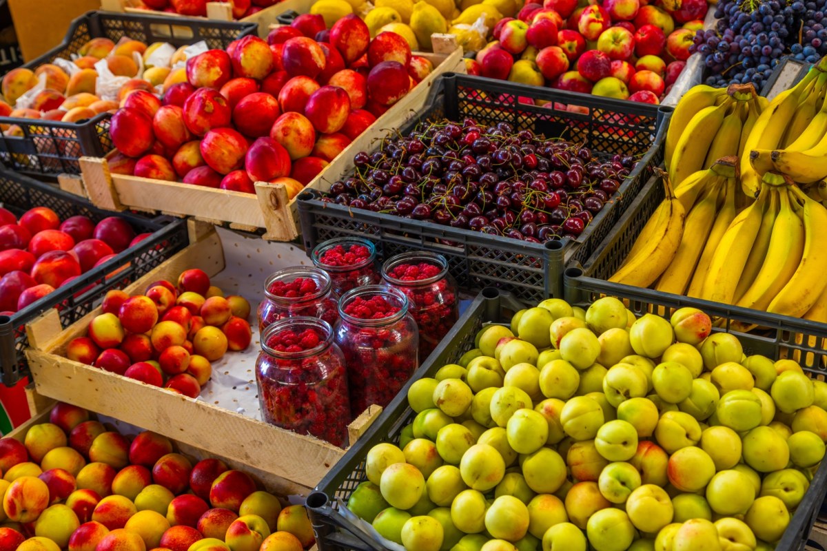 Zmowa cenowa w skupach owoców. UOKiK nakłada milionowe kary