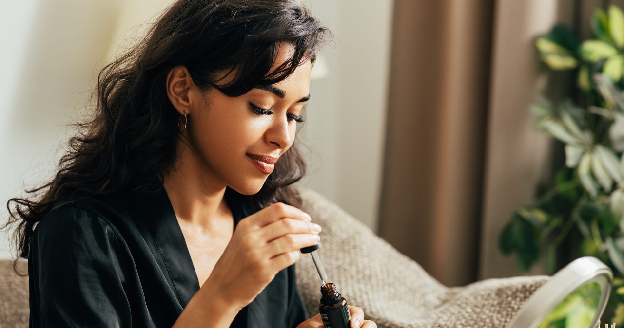 Nazywany "botoksem w butelce". Ten olejek to sekret kobiet z południa