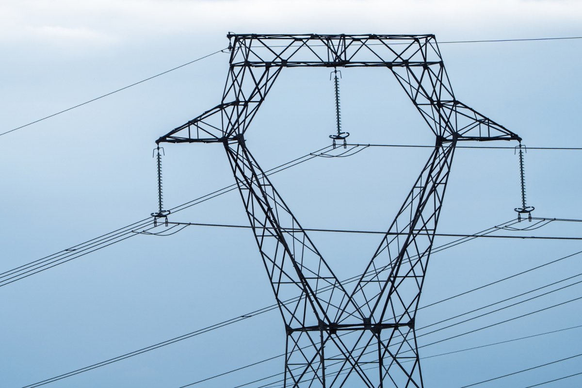 ​Tragedia na Podkarpaciu. 23-latka zginęła po wspięciu się na słup wysokiego napięcia