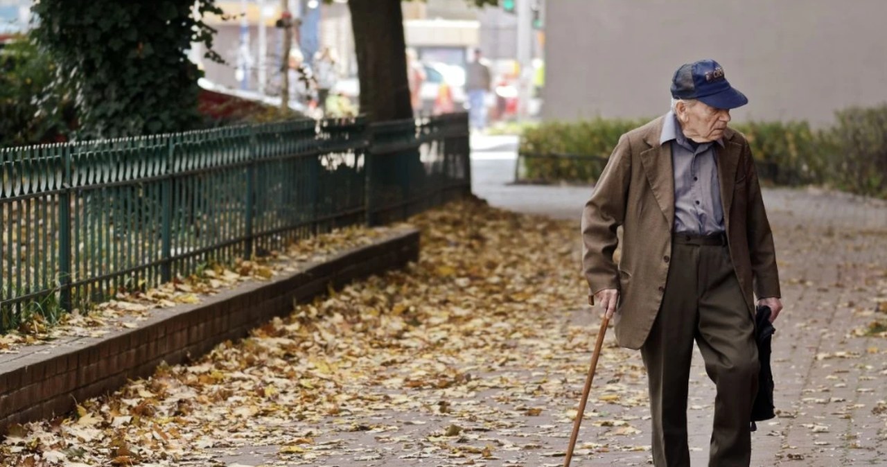 ZUS wypłaci emerytury szybciej w maju. Kiedy pieniądze trafią do seniorów?