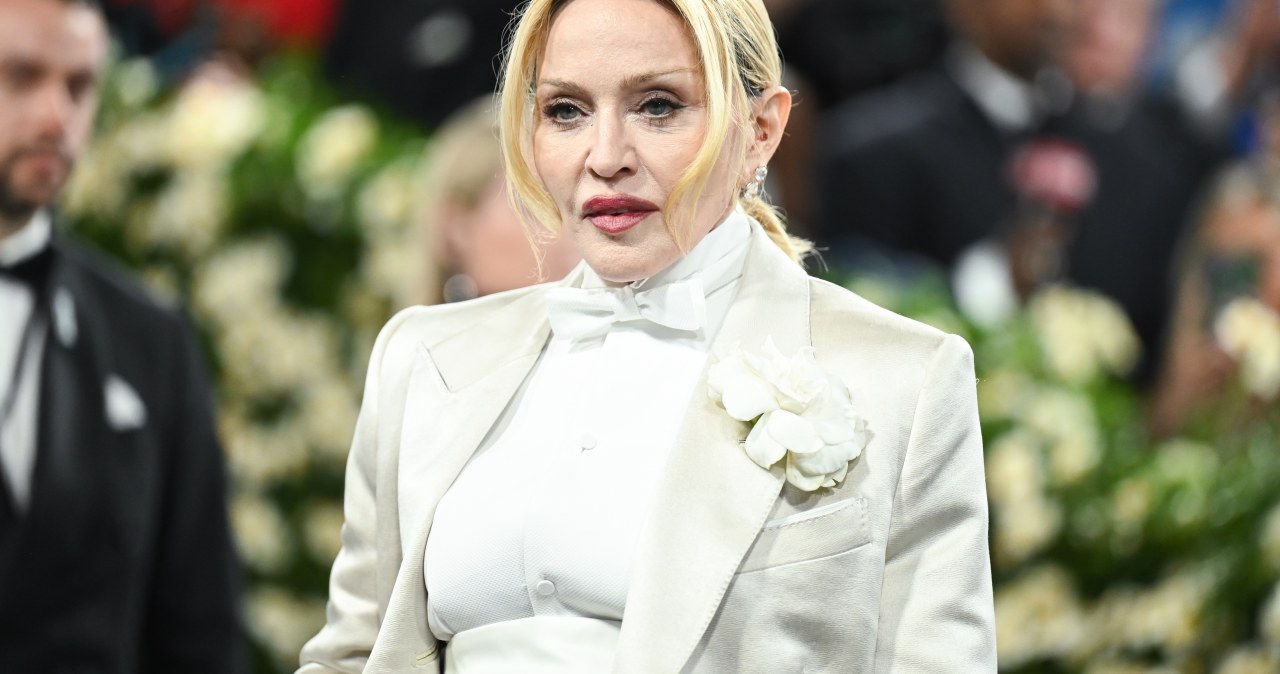 Madonna usunęła z profilu wszystkie zdjęcia. Po chwili nadeszły wieści