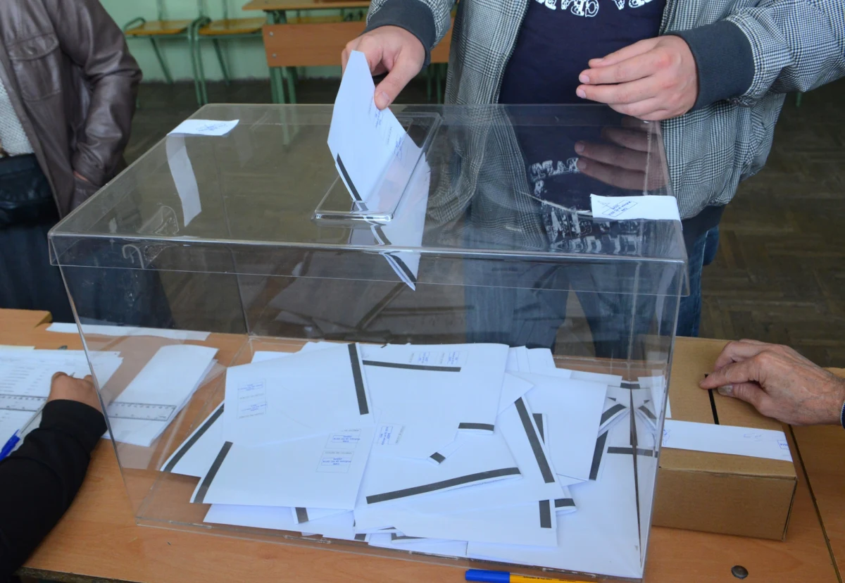 Scena polityczna w Bułgarii daleka jest od stabilizacji. W niedzielę dojdzie tam do kolejnych wyborów parlamentarnych, już ósmych w ciągu pięciu lat. Tylko nieliczne gabinety przetrwały całą kadencję. Po upadku reżimu komunistycznego Bułgarzy mieli już 26 rządów.