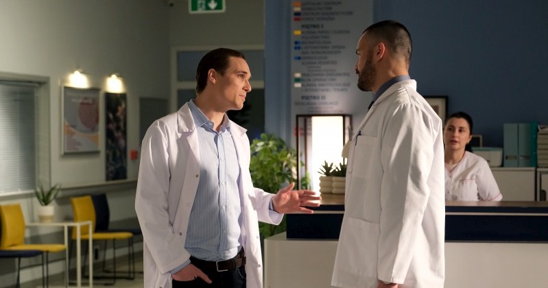 "M jak miłość": Ostre starcie. Będzie sobie musiał szukać nowej pracy?