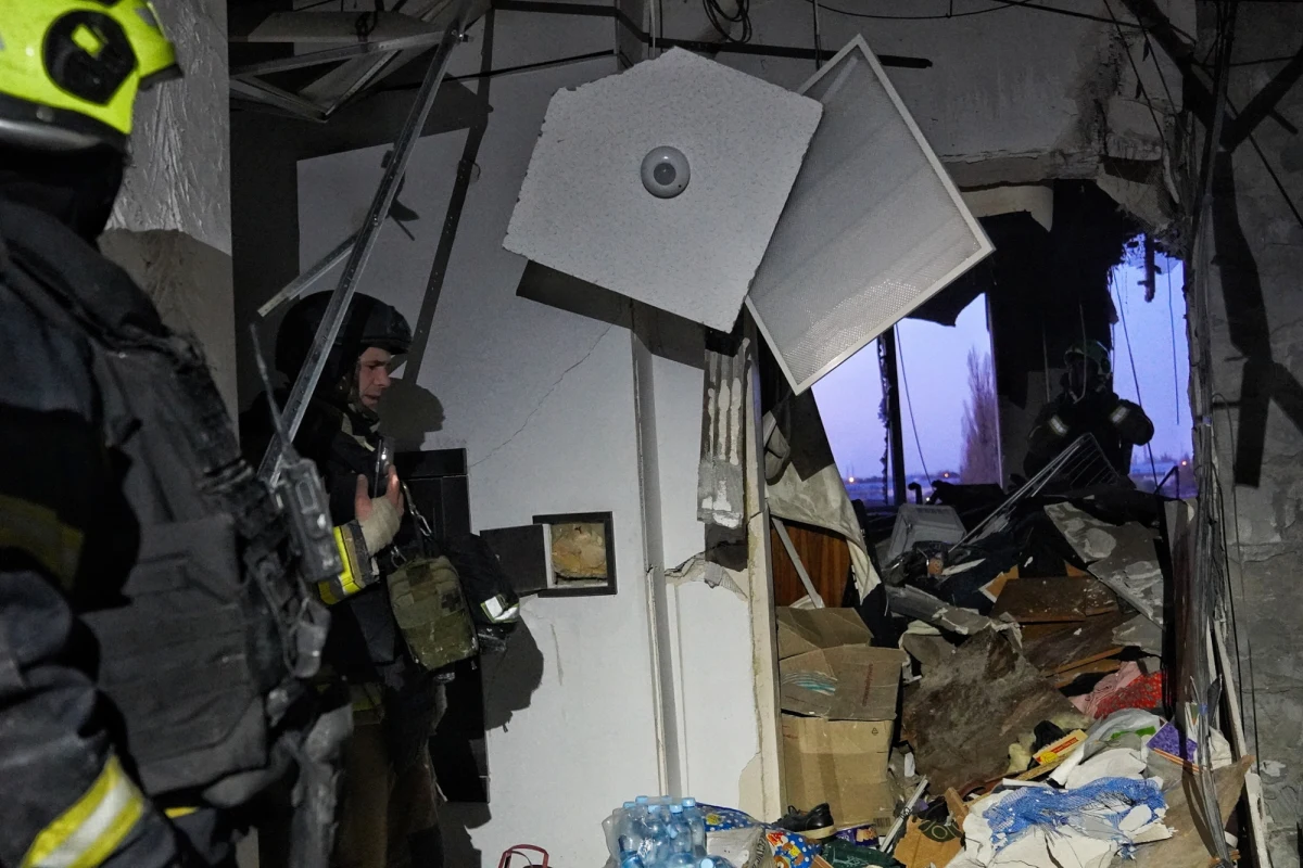 W wyniku nocnego ataku rakietowo-dronowego przeprowadzonego przez siły rosyjskie na Odessę zginęło 9 osób, a 23 zostały ranne. Uszkodzone zostały budynki mieszkalne, infrastruktura krytyczna oraz portowa. W mieście ogłoszono dzień żałoby.