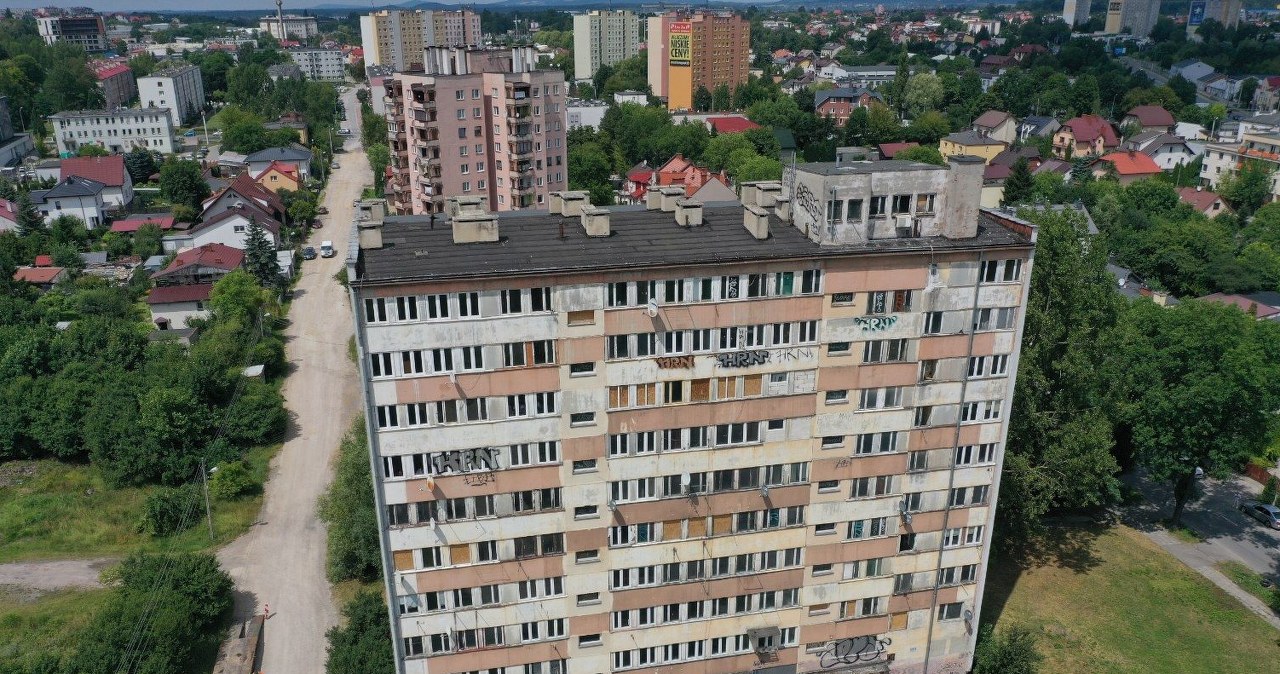 Koniec bloku grozy w Kielcach. Rusza konkurs na nową zabudowę