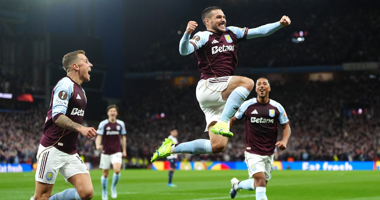 Matty Cash w centrum pogromu, Włosi zmiażdżeni w hicie. Awans Polaka faktem