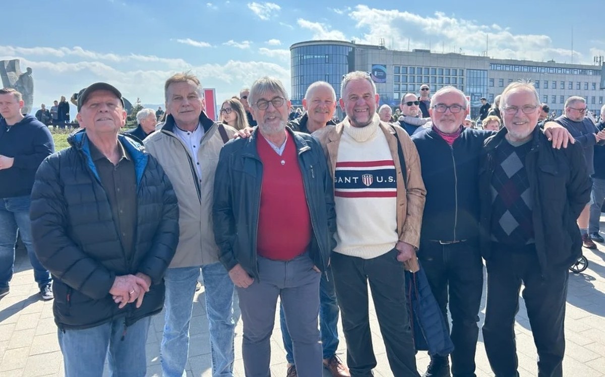 "To był wspaniały rejs". 50 lat żeglarskiej historii: "Dar Młodzieży" wyruszył śladami "Daru Pomorza"