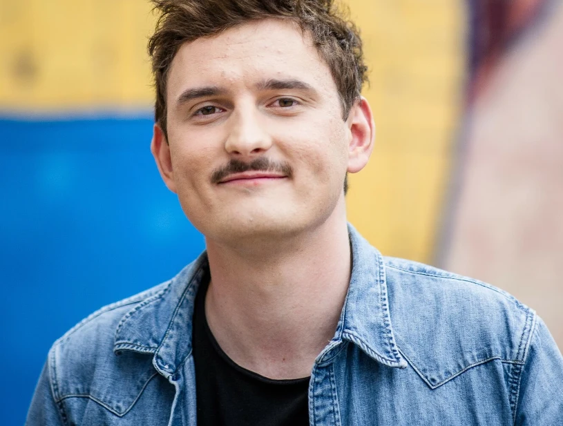 Nie pozwolił fanom zasnąć. Miał dla nich wyjątkową niespodziankę