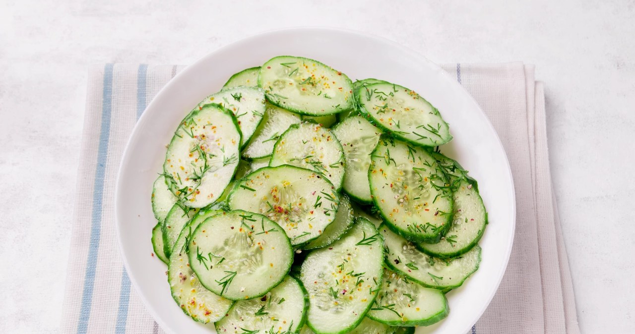 Zamiast mizerii robię tę norweską surówkę. gwałtownie znika z talerzy