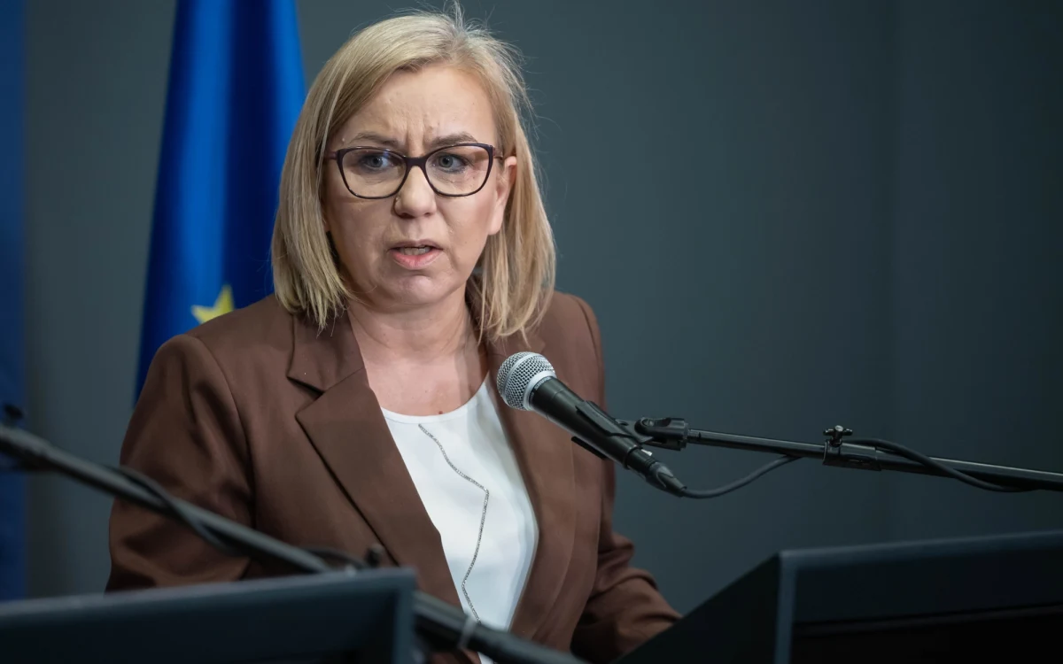 W Ministerstwie Klimatu i Środowiska odbyła się kontrola poselska polityków Polski 2050 - dowiedział się dziennikarz RMF FM Kacper Wróblewski. W resorcie Pauliny Hennig-Kloski pojawili się posłowie Bartosz Romowicz i Adam Luboński, którzy oczekują dokumentacji dotyczącej działań MKiŚ na terenie Podkarpacia.