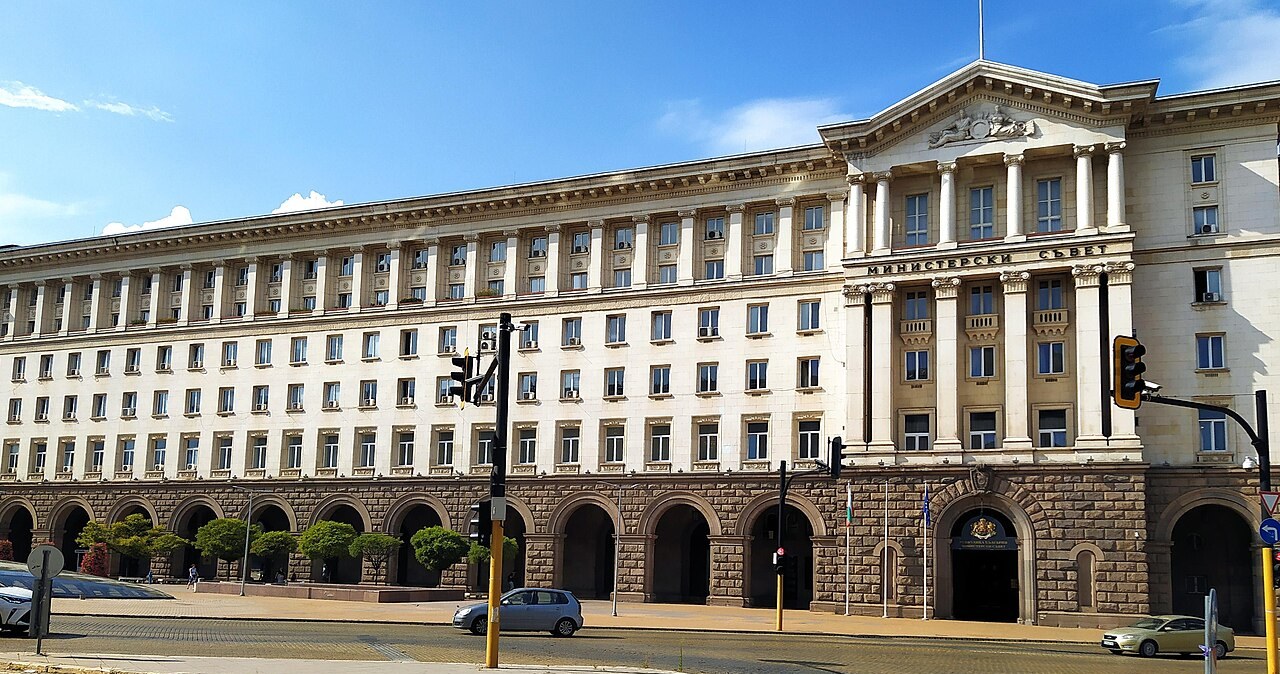 Masowo kupują głosy przed wyborami. Płacą za nie w fałszywych euro