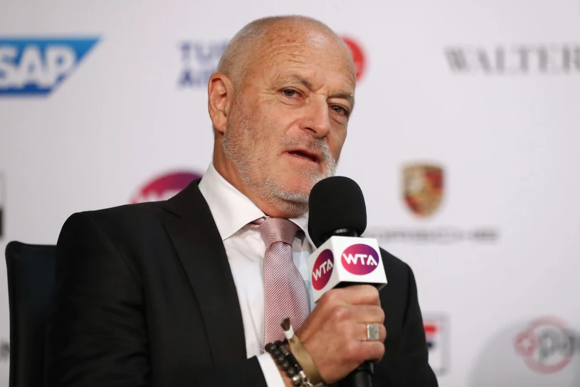 Organizatorzy WTA Stuttgart poszli na rękę Szarapowej. Środowisko oburzone