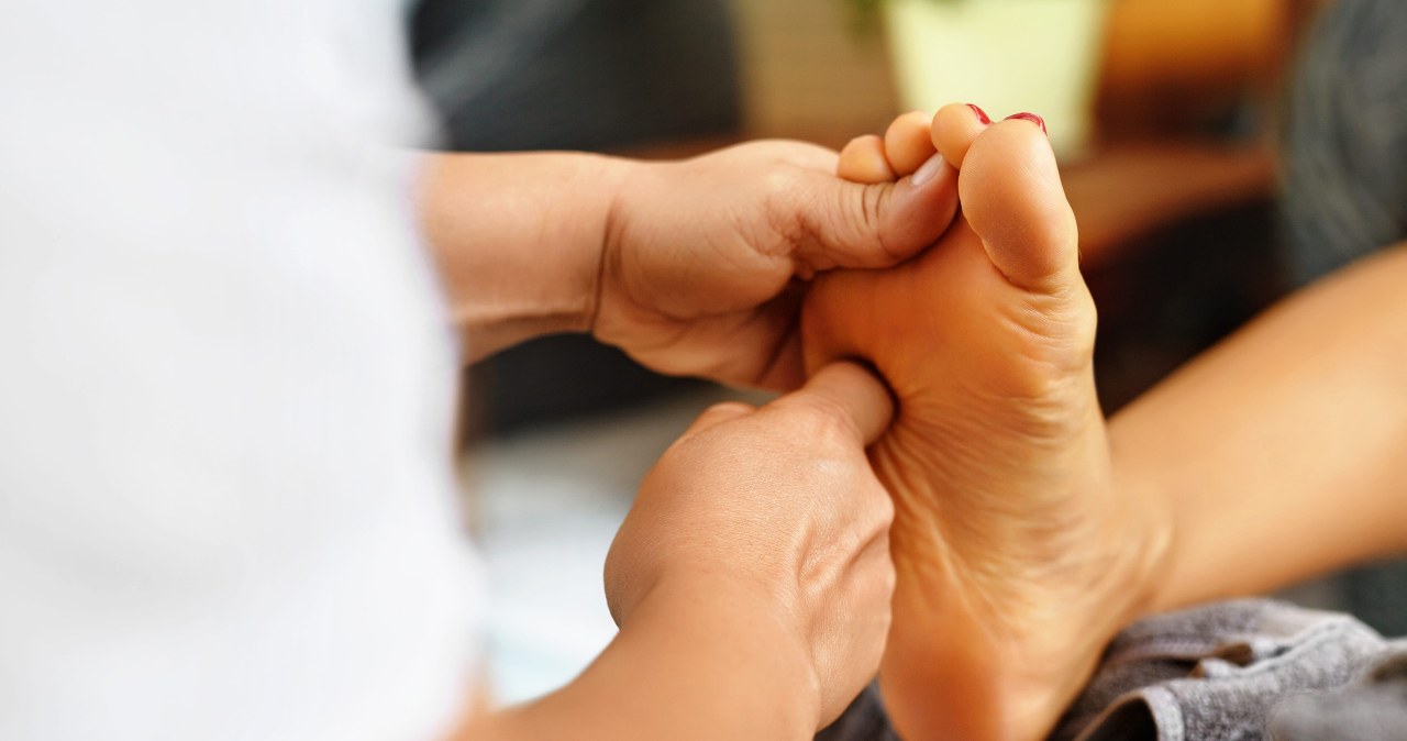 Czy refleksologia działa? Co mówi nauka i jakie daje efekty