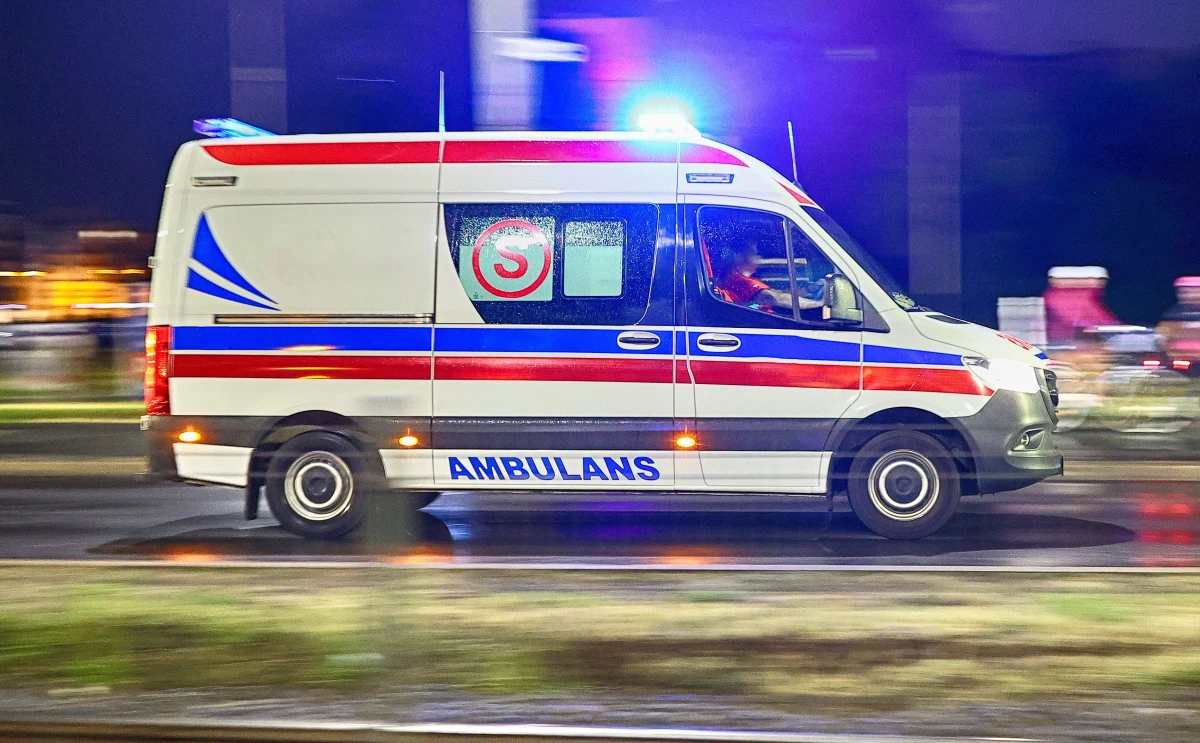 Nie żyje 6-latka. Dziewczynka została potrącona przez samochód. Do tej wstrząsającej tragedii doszło w miejscowości Opacz-Kolonia w powiecie pruszkowskim na Mazowszu. 
